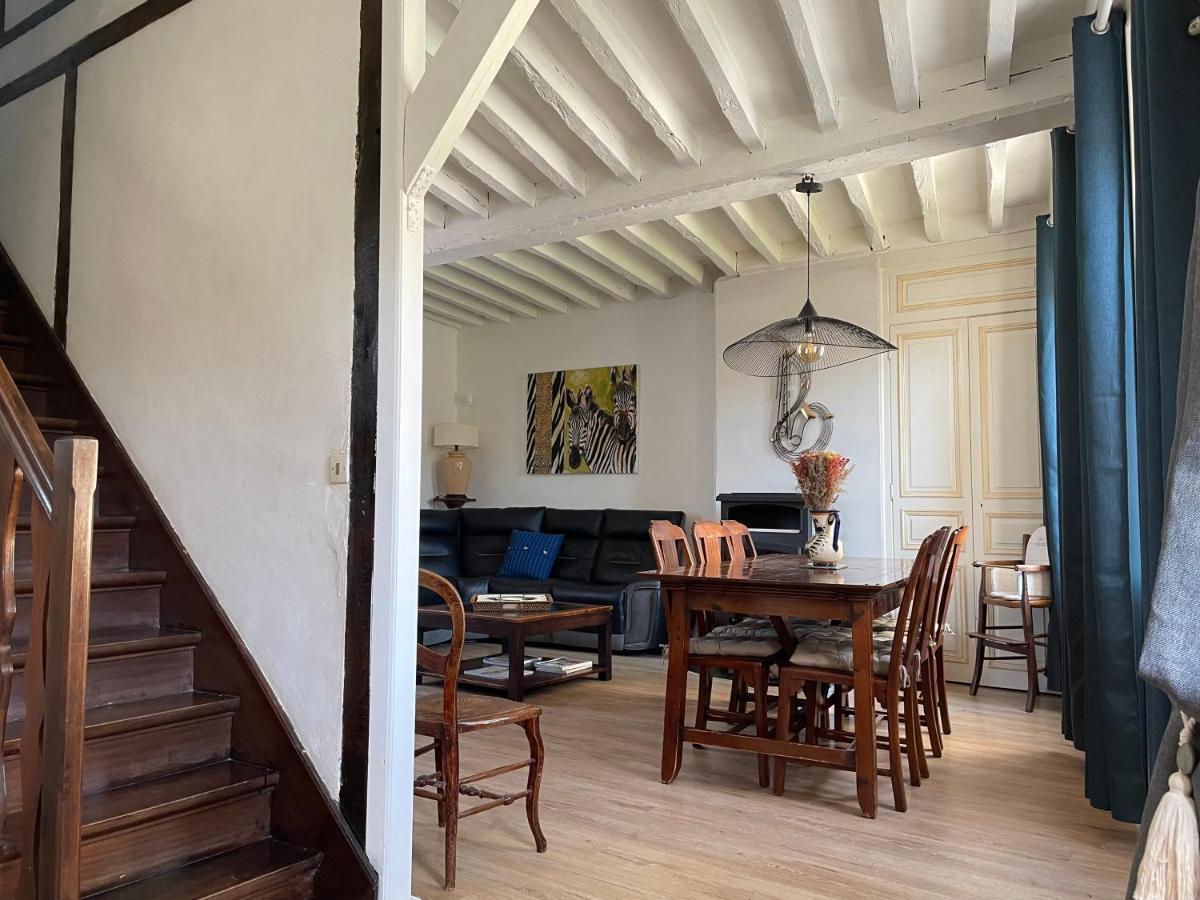 Villa Fontaine Avec Piscine Interieur Chauffee-Maison De Campagne Familiale -Ideal Vacances Ou Sejour Professionnel -3 Chambres-Bureau Separe -Lit Bebe - Parking Facile & Gratuit Fontaine-la-Gaillarde Exterior foto