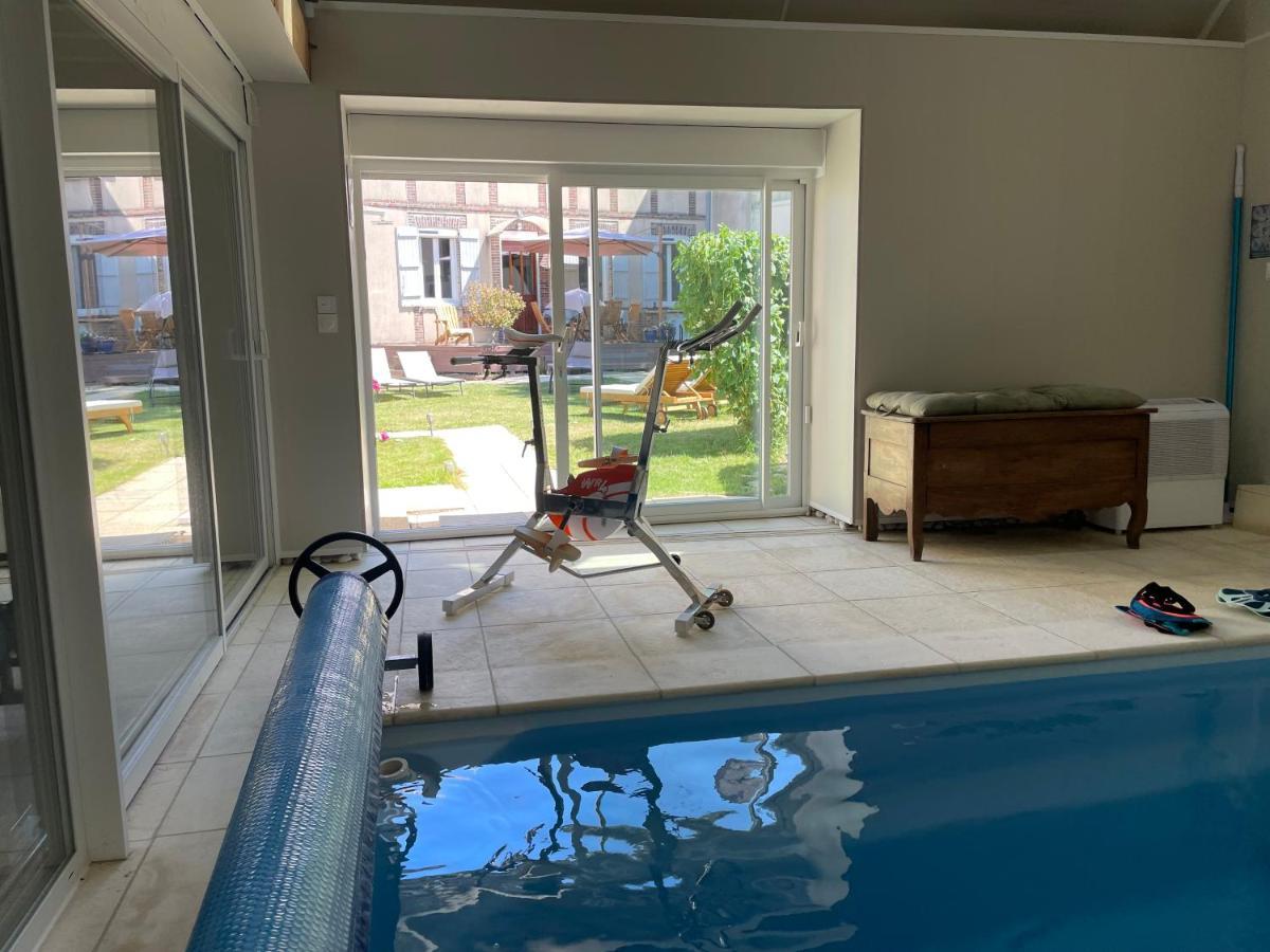 Villa Fontaine Avec Piscine Interieur Chauffee-Maison De Campagne Familiale -Ideal Vacances Ou Sejour Professionnel -3 Chambres-Bureau Separe -Lit Bebe - Parking Facile & Gratuit Fontaine-la-Gaillarde Exterior foto