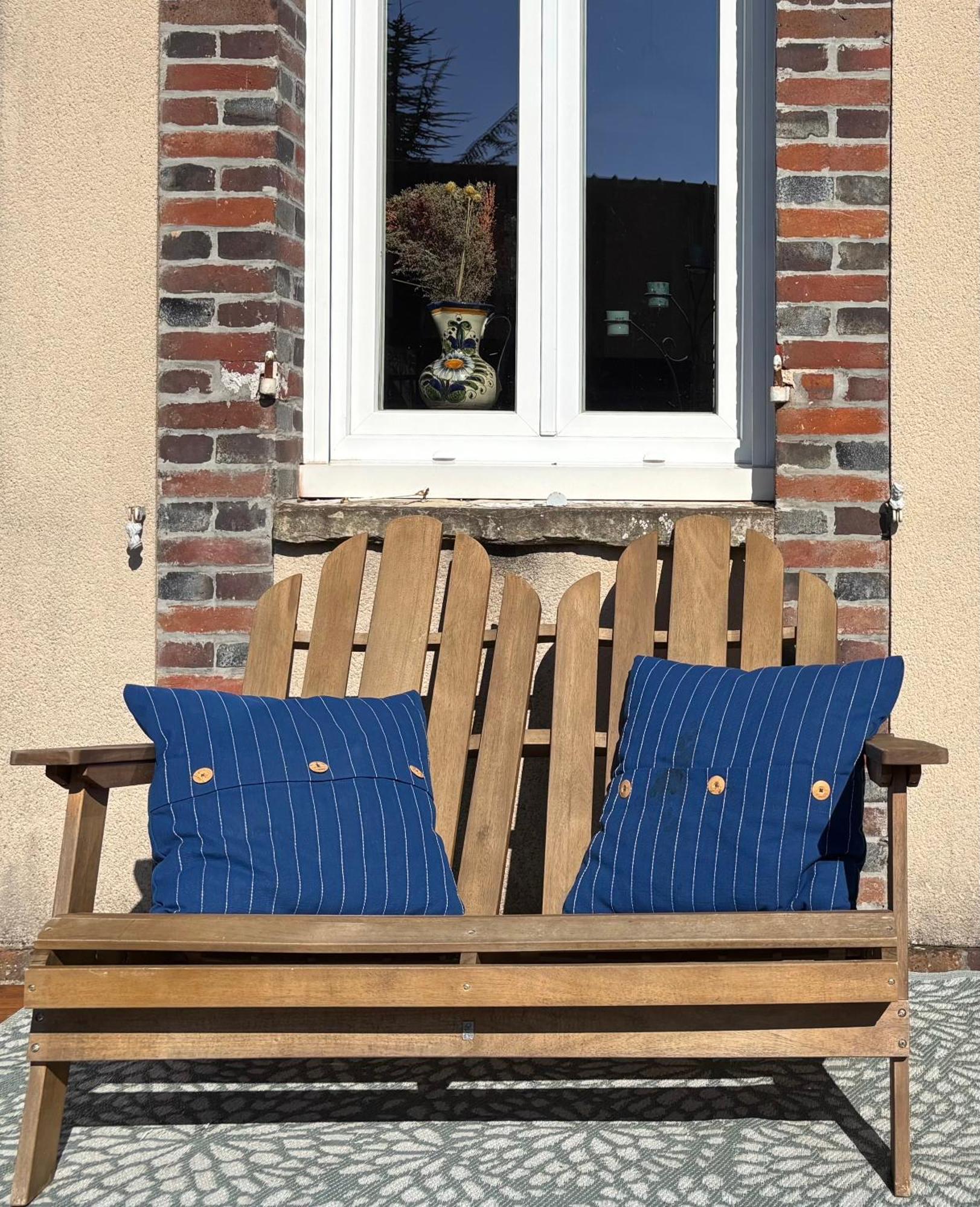 Villa Fontaine Avec Piscine Interieur Chauffee-Maison De Campagne Familiale -Ideal Vacances Ou Sejour Professionnel -3 Chambres-Bureau Separe -Lit Bebe - Parking Facile & Gratuit Fontaine-la-Gaillarde Exterior foto